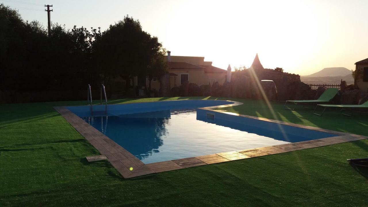 Agriturismo Sa E Padedda Mores Buitenkant foto