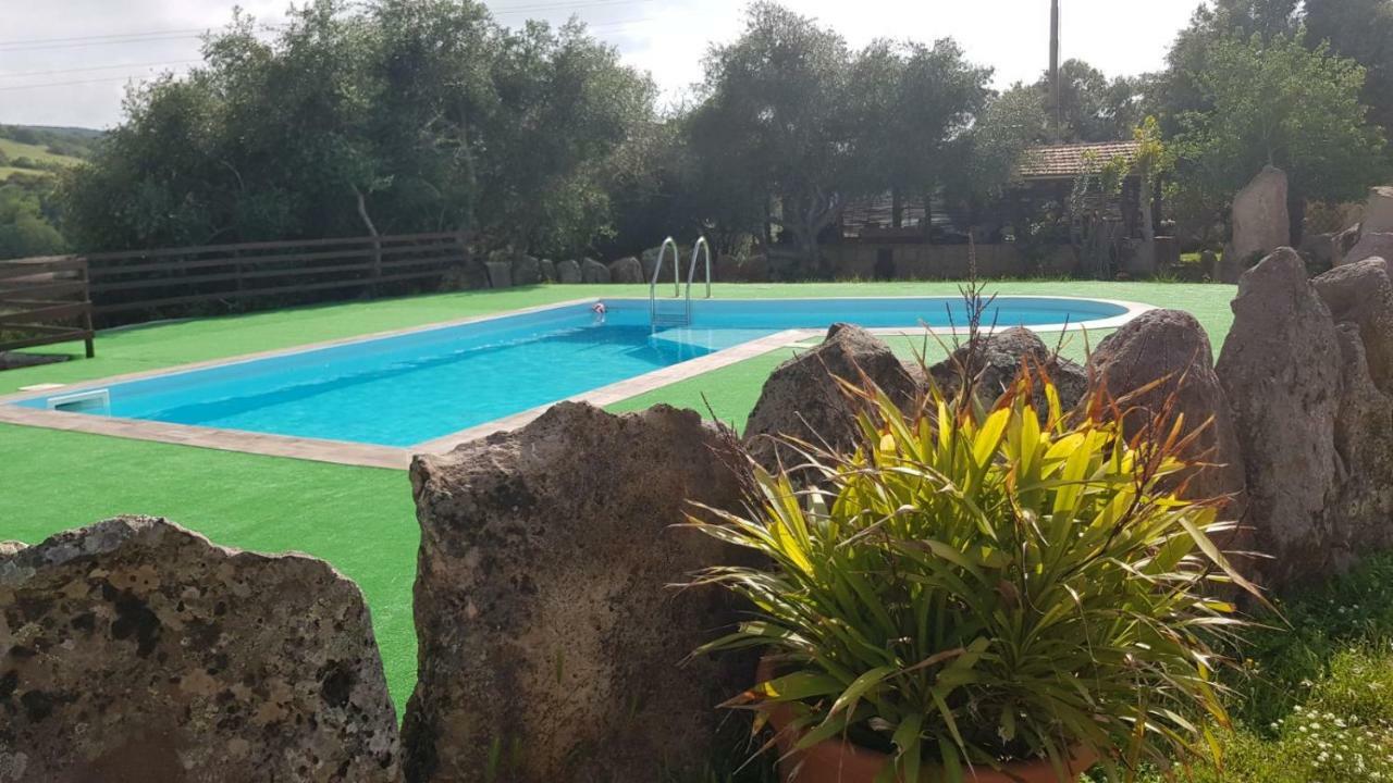 Agriturismo Sa E Padedda Mores Buitenkant foto